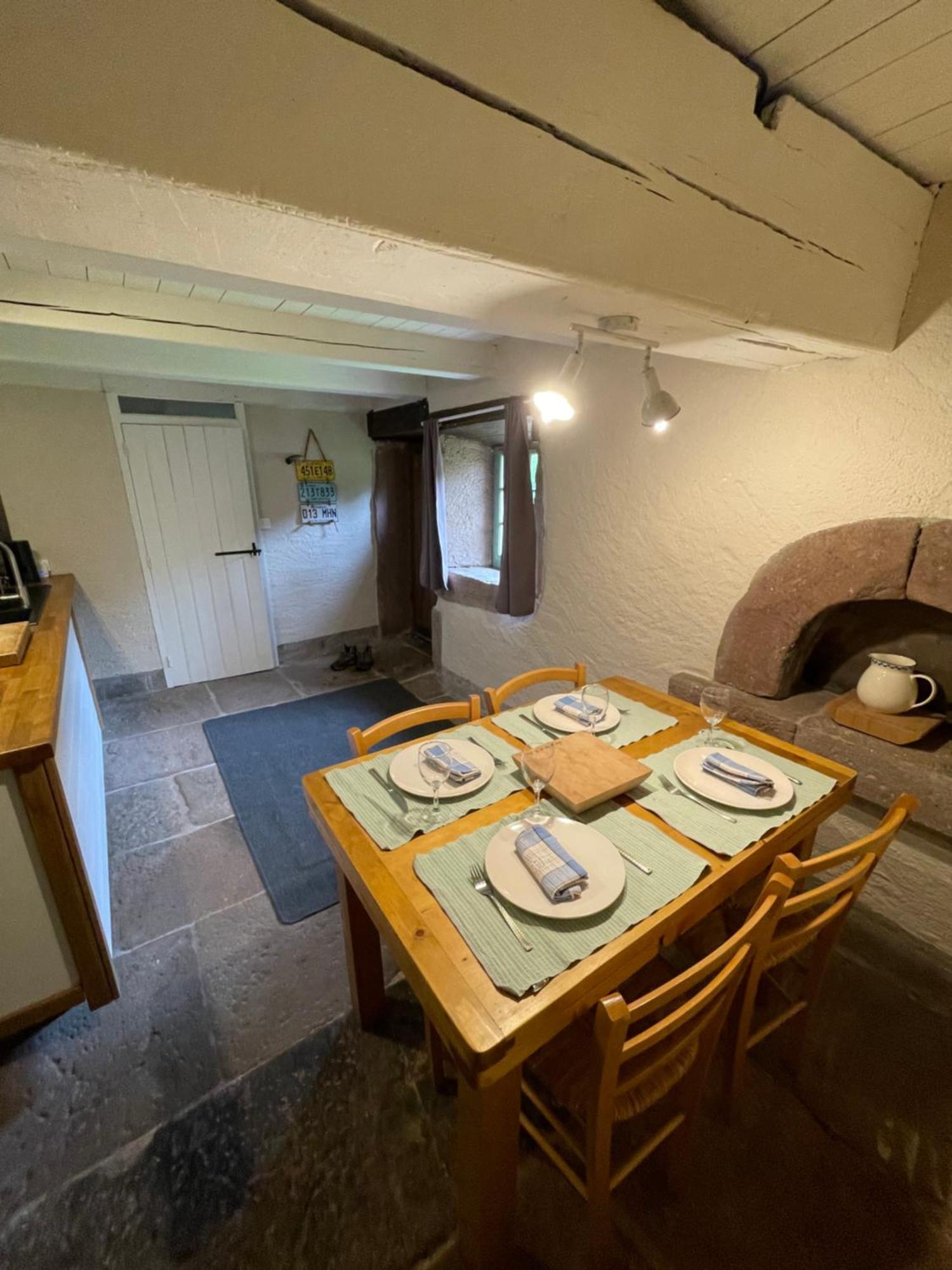 La Hutte Villa Tendon Eksteriør billede
